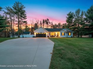 3239 Innsbrook Dr, Owosso, MI 48867