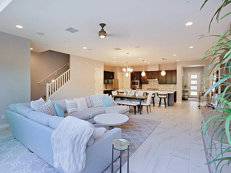 7350 E Vista Bonita Dr — Photo 8