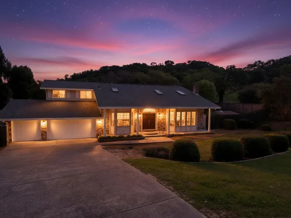 427 Bloom Ln, Novato, CA 94947