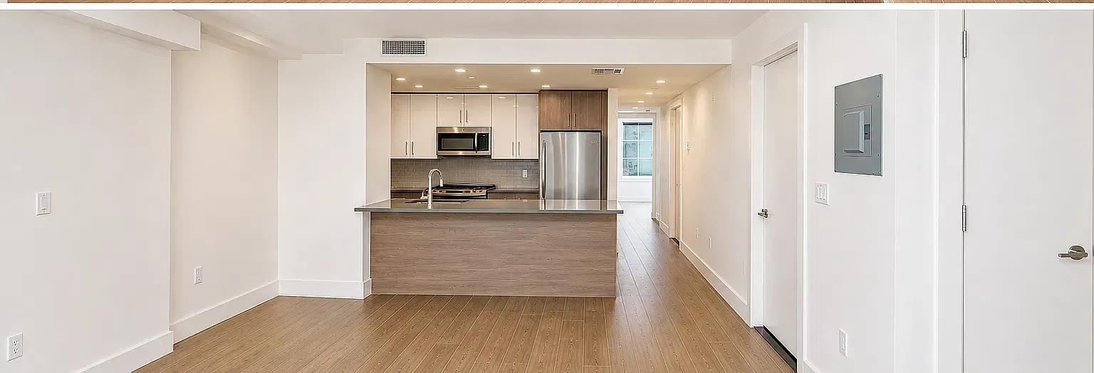 238 Hall Street — Photo 4