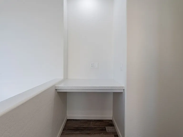55 W Thomas Ln — Photo 15