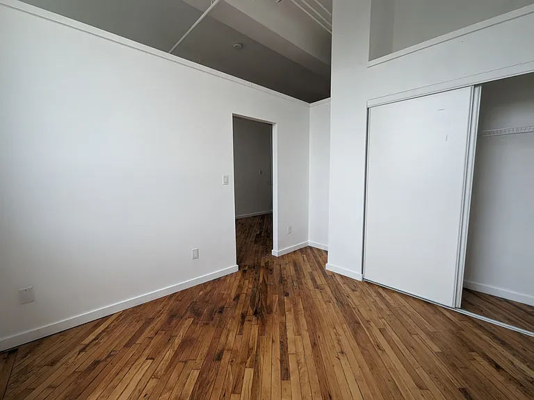 35 Water St S #314 — Photo 9