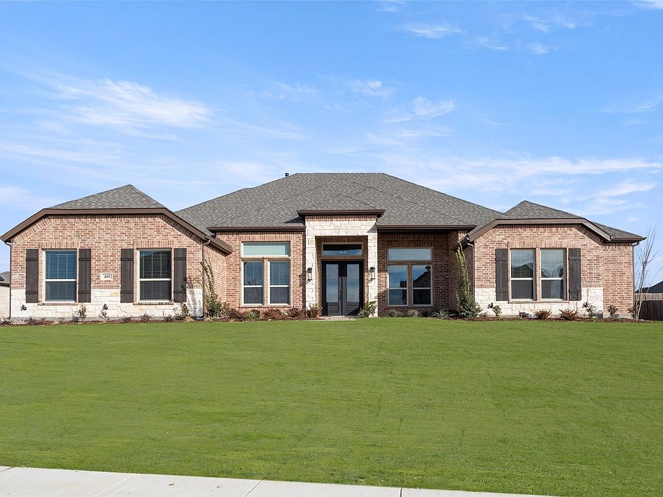 1st image of 400 Broadmoor Ln