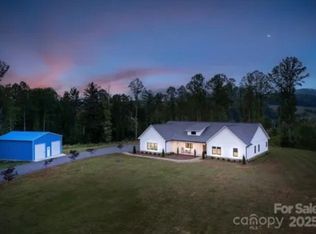 467 Dale Rd, Spruce Pine, NC 28777