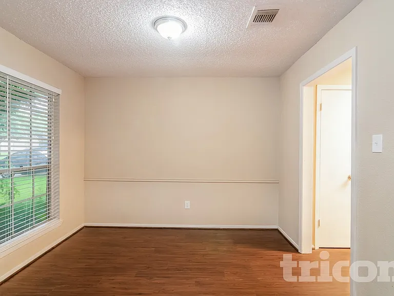 17719 Glenpatti Dr — Photo 9