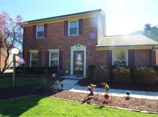 4005 Plantation Dr, Greensboro, NC 27410