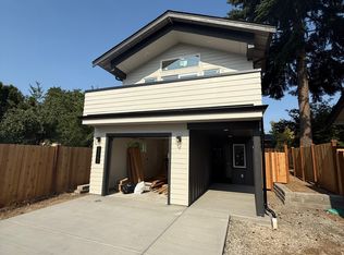 11751 23rd Ave NE, Seattle, WA 98125