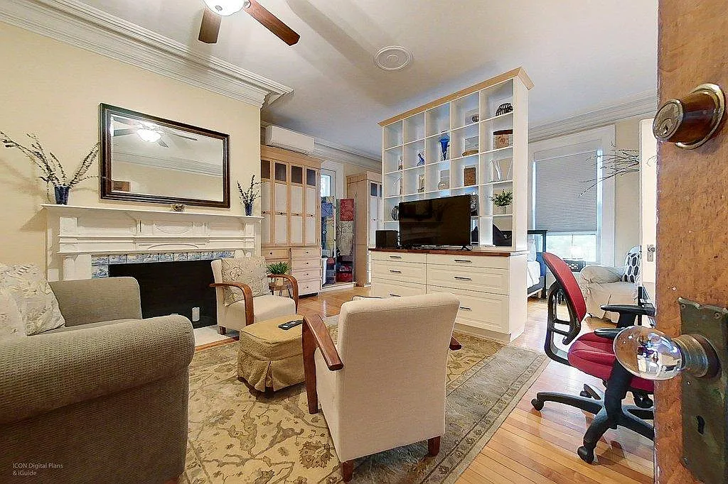 Studio, 400 sqft, $1,800 — Photo 4