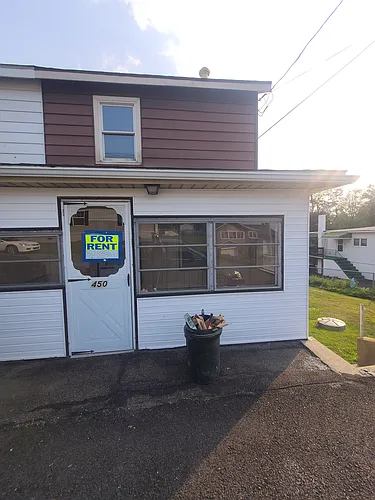 450 Old Cranberry Rd Photo 1