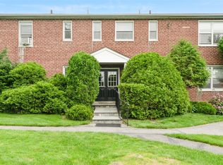 223 Schrade Rd APT 2C, Briarcliff Manor, NY 10510