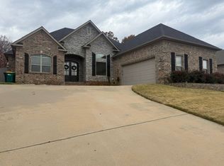 8816 Trail Creek Dr, Sherwood, AR 72120