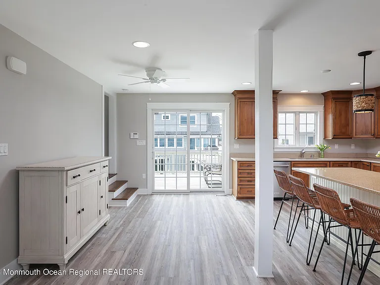 912 Ocean Ave — Photo 10