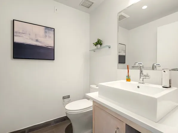 201 West 17th Street image 10 of 16