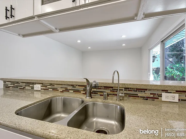 814 Lusterleaf Dr — Photo 16