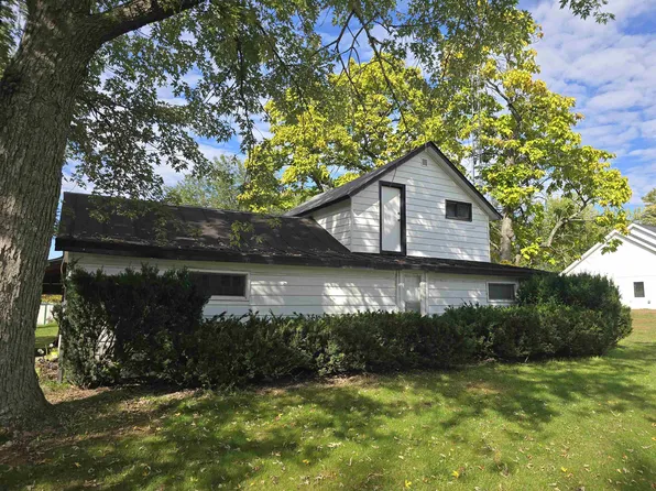 147 Douglas Ave, Montello, WI 53949