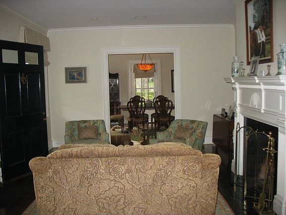 2nd image of 120 Fairwood Ln