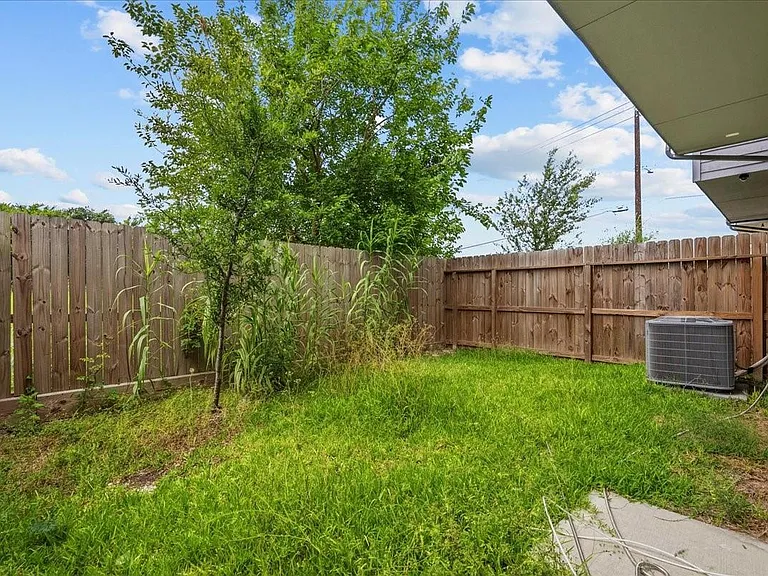 2906 Stevens St — Photo 29