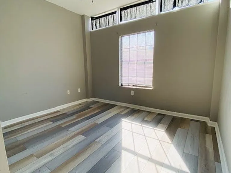 1700 Clinch Ave #107 — Photo 6