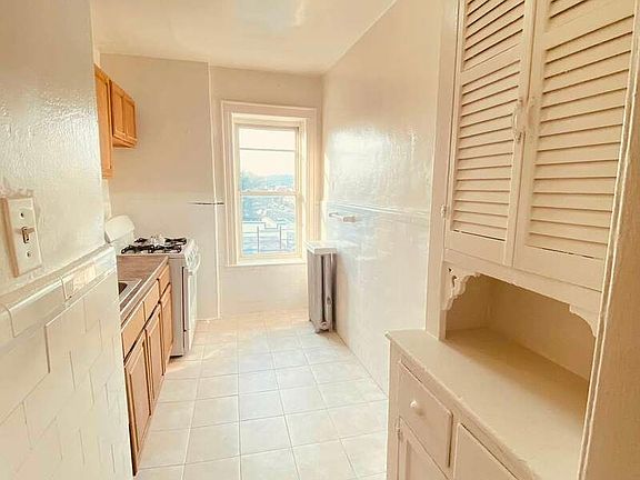 2nd image of 91-02 111th St APT 4A