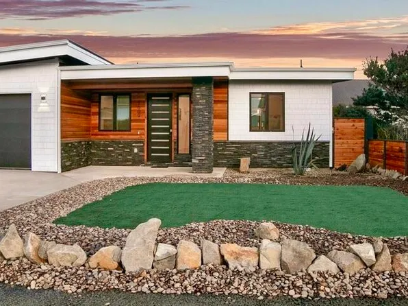 1609 NW Oceania Dr, Waldport, OR 97394