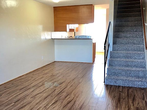 3rd image of 4538 Norwood St