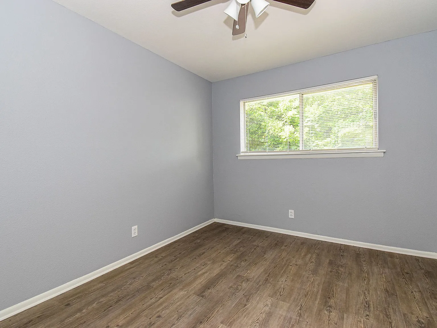 WESLEY.4320 — Photo 3