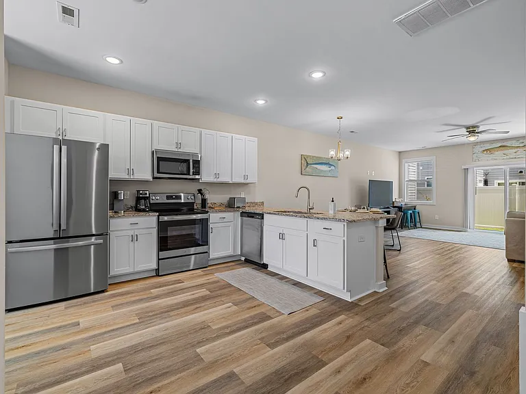 306 Starfish Ln — Photo 6