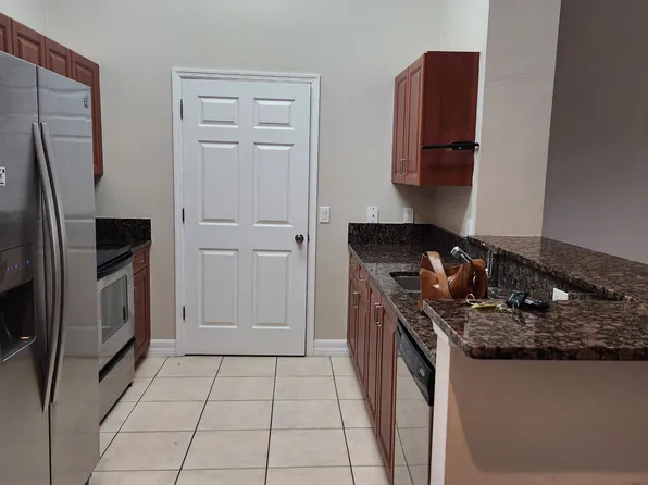 8521 Oakshade Cir Unit 422, Fort Myers, FL 33919
