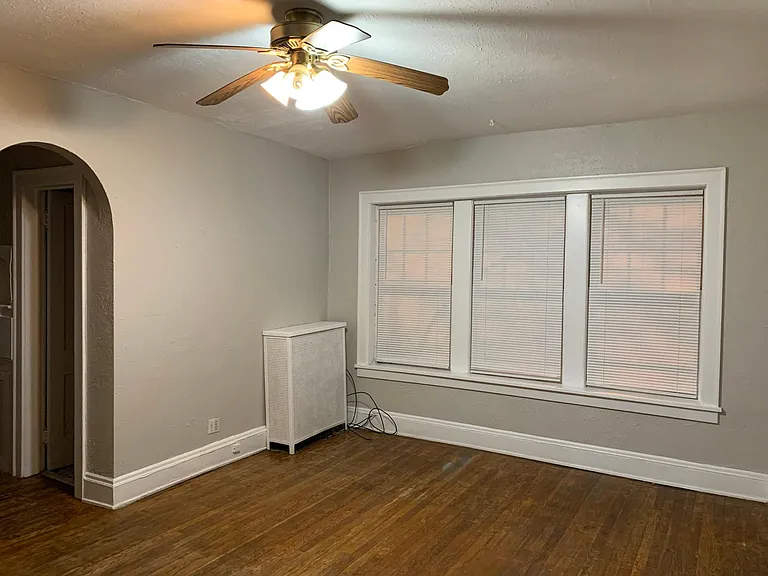 1689 Eddington Rd — Photo 3