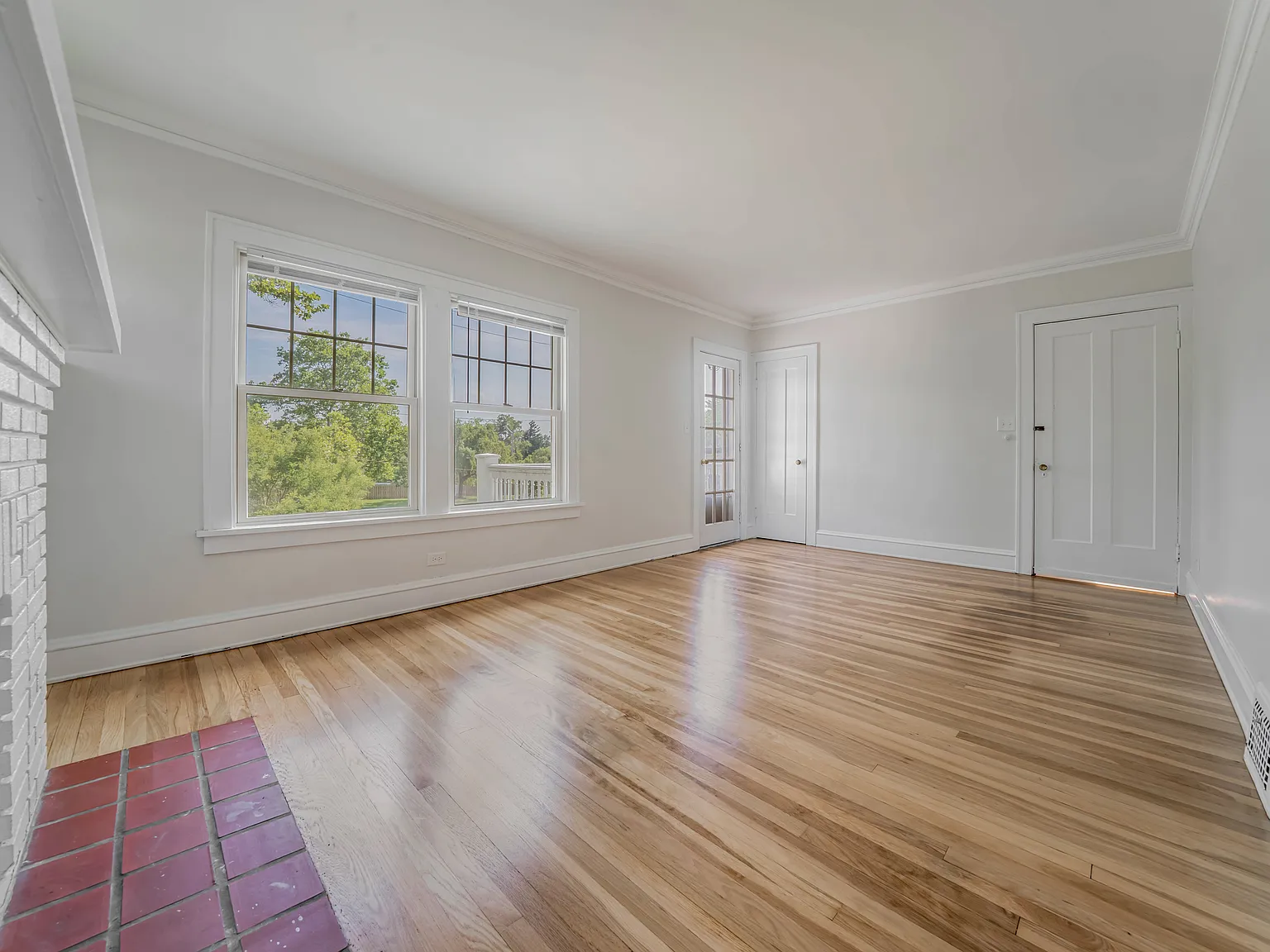 2 bed, 1100 sqft, $1,600 — Photo 4