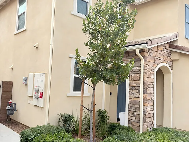 24176 Selwood Dr — Photo 14