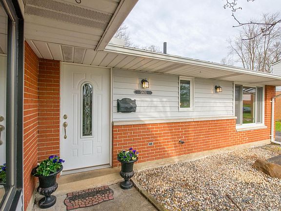 4th image of 5601 Madrid Dr