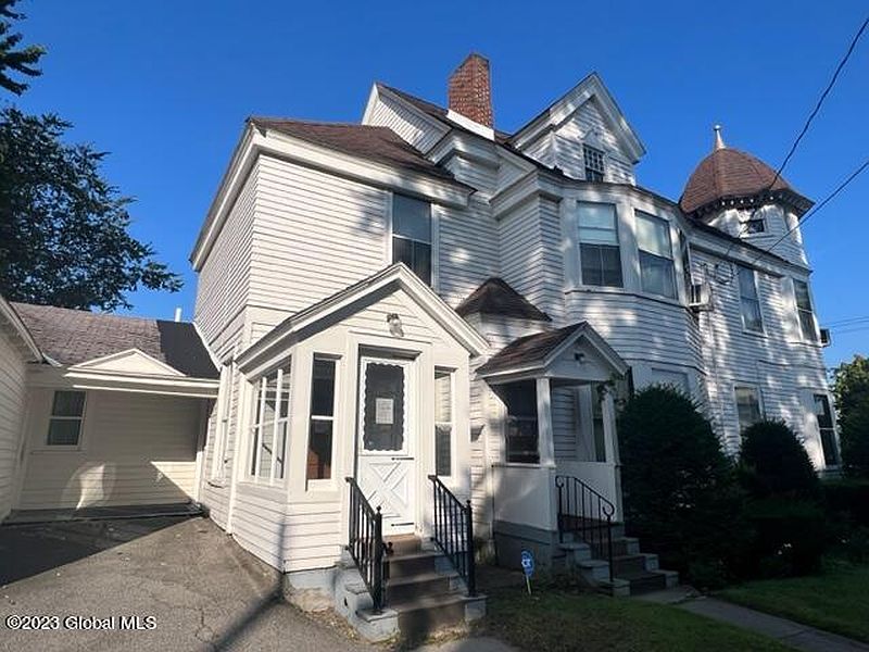 4th image of 50 Prospect Avenue