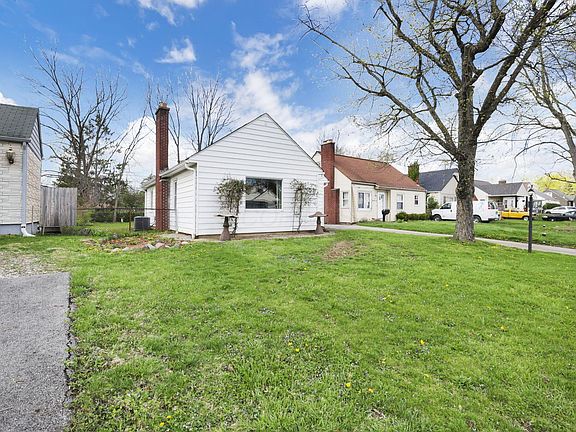 3rd image of 3039 Dresden St