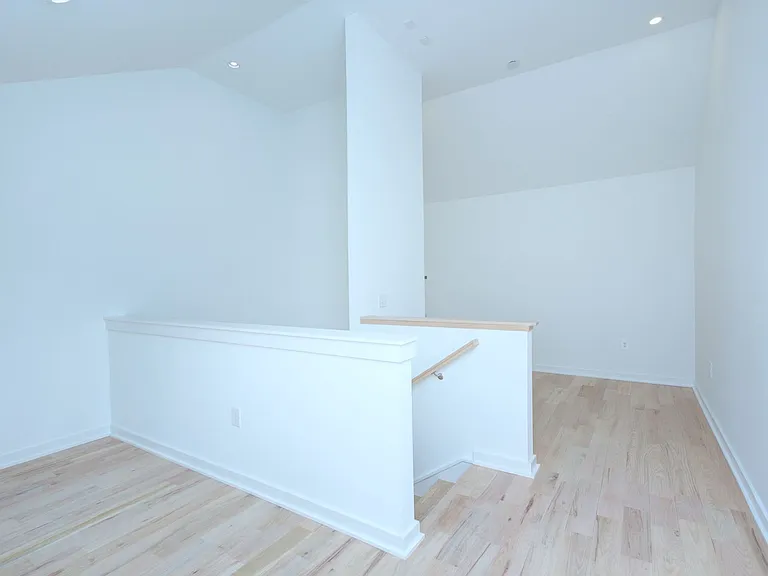 2737 Shenandoah Ave — Photo 23