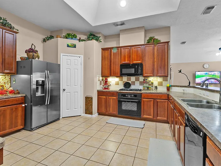 30015 Marion Meadow Ln — Photo 9
