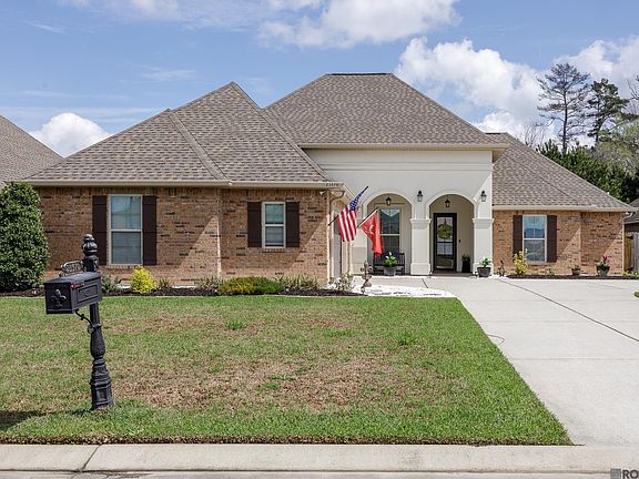 3rd image of 23570 Gardenia Ave