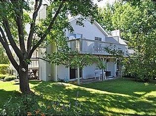 7395 Scot Ter, Eden Prairie, MN 55346