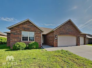 5769 W Alexa Ln, Springfield, MO 65802