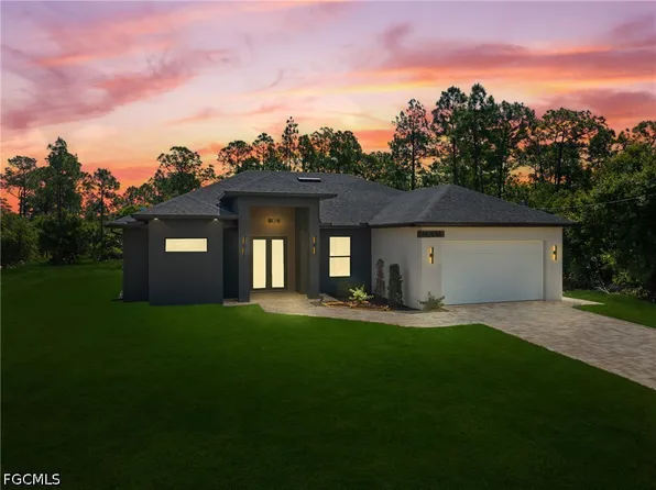 614 Scott Ave, Lehigh Acres, FL 33972
