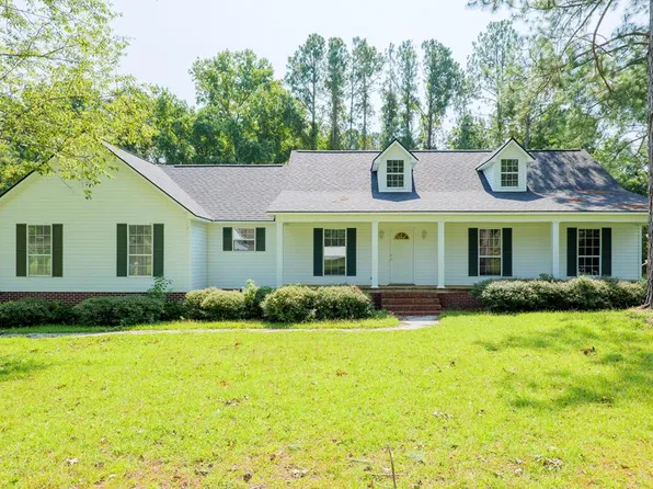 1616 Shane Cir, Nashville, GA 31639