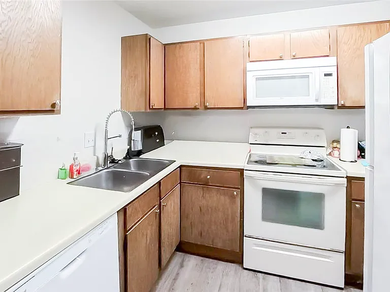 2802 Forest Bnd — Photo 5