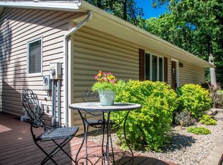 315 Glen Oak Ct, Dahinda, IL 61428
