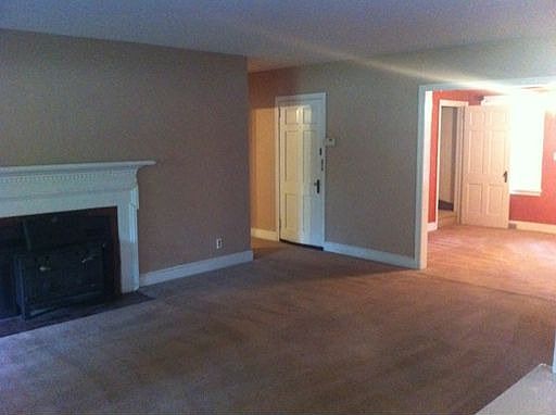 5th image of 5005 Summit Ave
