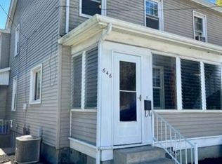 646 S 6th St, Jeannette, PA 15644