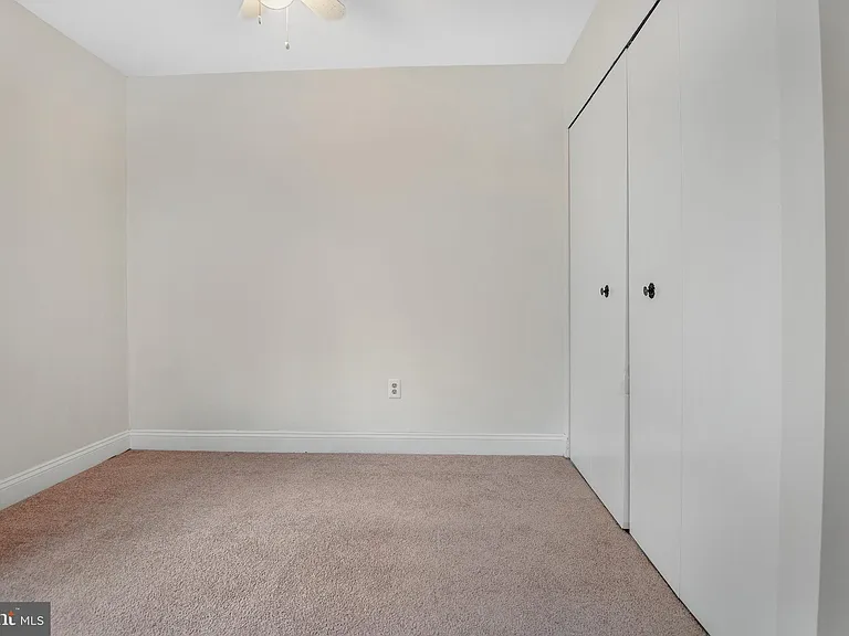 1055 Cedar Ridge Ct — Photo 12