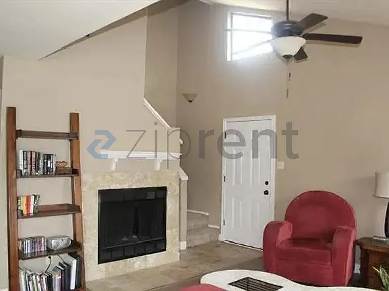 334 W Harwood Rd #A — Photo 10