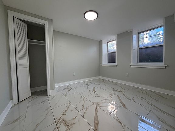 5th image of 70105A Circular Ave #105