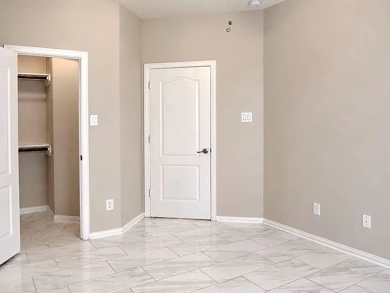 2232 Ivy Wall Dr — Photo 28