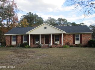 504 Turnpike Rd, Laurinburg, NC 28352